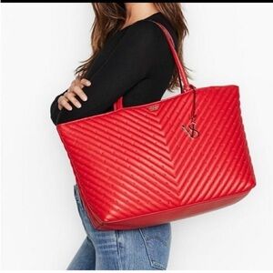 VICTORIA'S SECRET NWT Studded V-Quilt Everything Large Tote RED gold hardware